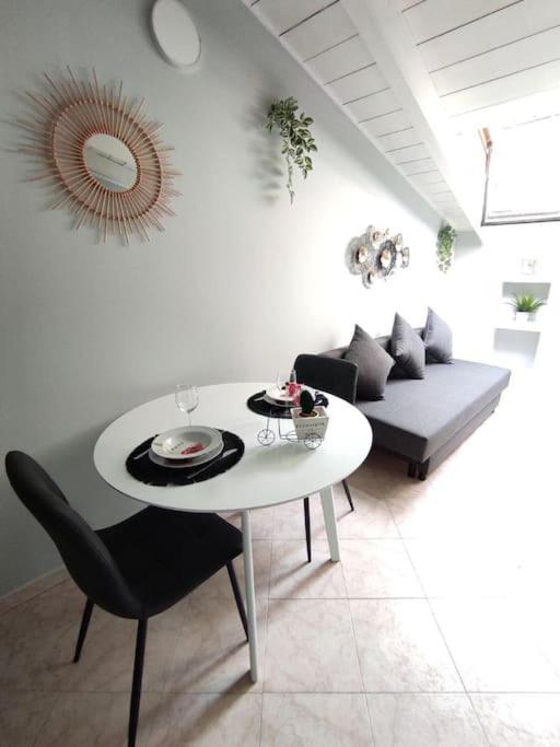 Ferienwohnung Free Parking Tiny House Wifi Netflix 15 Minuti Dal Duomo Mailand Exterior foto