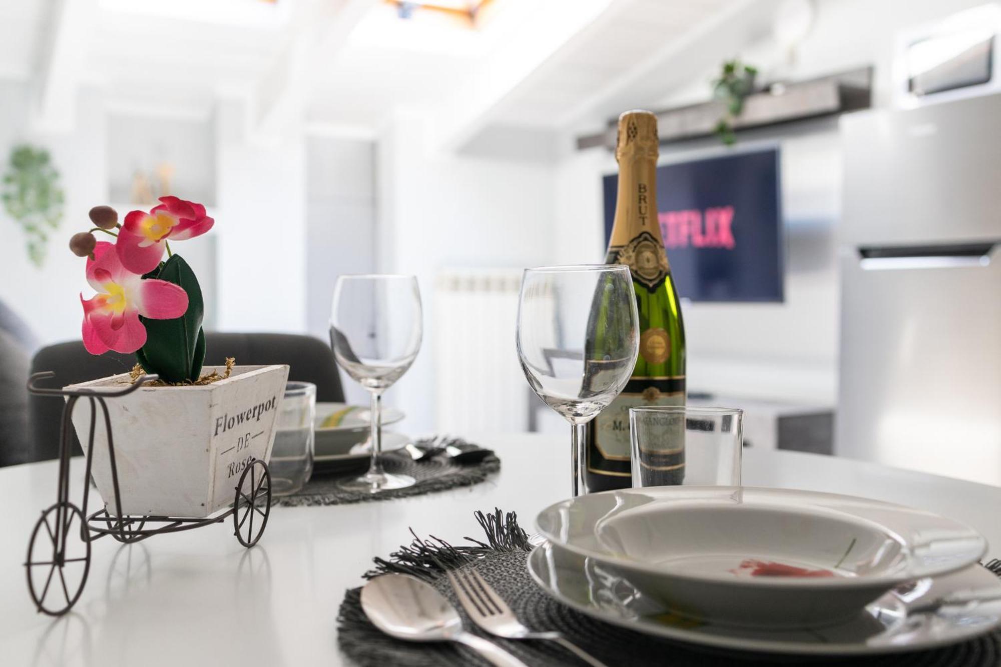Ferienwohnung Free Parking Tiny House Wifi Netflix 15 Minuti Dal Duomo Mailand Exterior foto